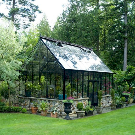 5mm - Greenhouse Replacement Polycarbonate - Pack of 10 (610 x 610 mm)